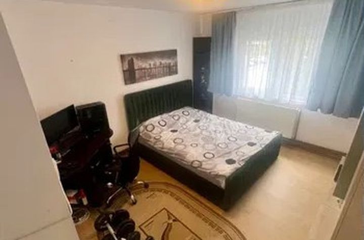 Garsonieră de vanzare TRACTORU - Brasov anunturi imobiliare Brasov
