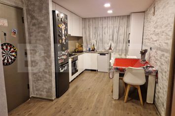 Apartament 3 camere de vanzare ROGERIUS - Bihor anunturi imobiliare Bihor