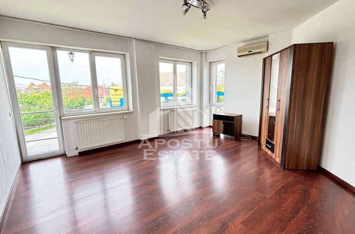 Apartament cu doua camere in zona Girocului, loc de parcare anunturi imobiliare Timis