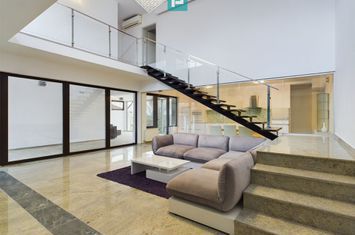 Vilă de lux cu două locuințe, în Dumbrăvița – Locație Excelentă! anunturi imobiliare Timis