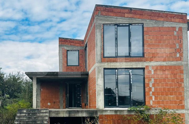 Vilă - 5 camere de vanzare JUCU DE SUS - Cluj anunturi imobiliare Cluj