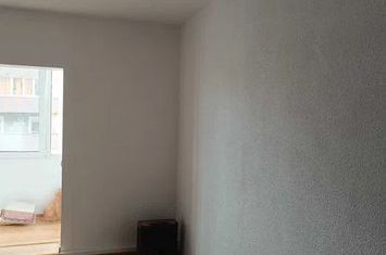 Apartament 3 camere de vanzare JUDETEAN - Brasov anunturi imobiliare Brasov