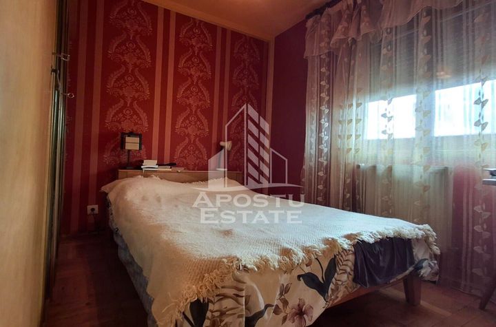 Apartament 4 camere decomandat zona Centrala anunturi imobiliare Arad