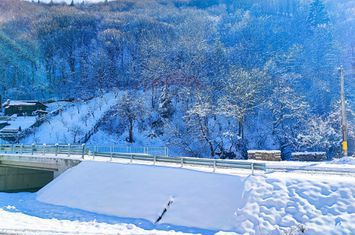 Teren intravilan în Tilișca, utilități la poartă, zonă montană superba anunturi imobiliare Sibiu