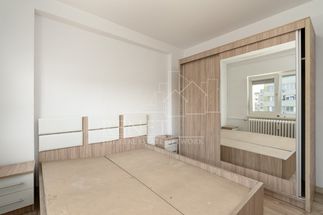 Apartament 3 camere 70 mp