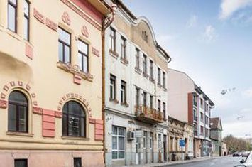 Apartament ultracentral, 2 dormitoare, 54 mp. 110 000 E. Comision 0. anunturi imobiliare Bihor