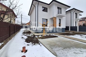 Vilă - 4 camere de vanzare IASI - Iasi anunturi imobiliare Iasi