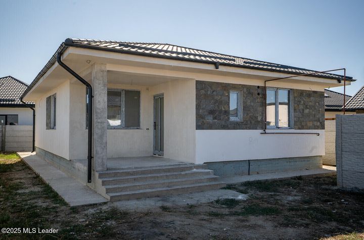 PANTELIMON,CASA ,4 CAMERE,115 MP,TEREN 375 M,INCALZIRE PARDOSEALA anunturi imobiliare Bucuresti
