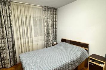 Apartament 3 camere de vanzare TRACTORU - Brasov anunturi imobiliare Brasov