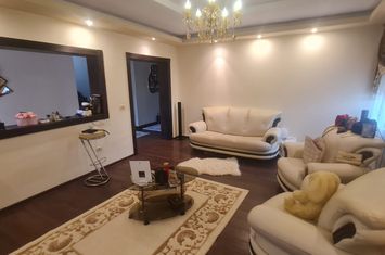 Casă - 4 camere de vanzare VALEA LUPULUI - Iasi anunturi imobiliare Iasi