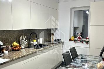 Apartament cu 2 camere, etajul 1, bucatarie inchisa, Giroc anunturi imobiliare Timis
