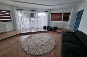 Apartament 3 camere de vanzare ULTRACENTRAL - Bacau anunturi imobiliare Bacau