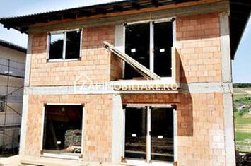 Casa  4 camere,2 bai,136 mp, 550 mp teren zona Corunca anunturi imobiliare Mures