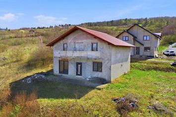 Casă la gri Intabulată de Vânzare, 5 Camere, 800mp Teren - Tomești anunturi imobiliare Iasi