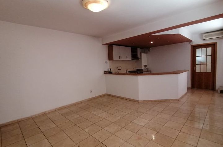 Casă - 7 camere de vanzare P-TA ALBA IULIA - Bucuresti anunturi imobiliare Bucuresti