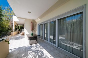 Casă mobilată 475 mp în Kalamitsa, Kavala anunturi imobiliare Grecia