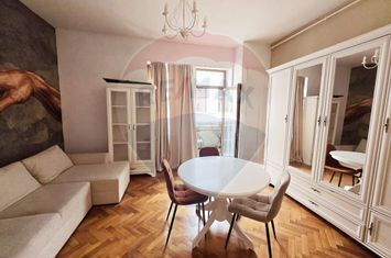 Apartament 2 camere de închiriat, poziționat ultracentral, view iconic anunturi imobiliare Cluj