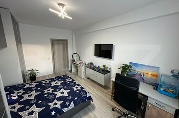 Apartament 3 camere de vanzare GEORGE ENESCU - Dolj anunturi imobiliare Dolj