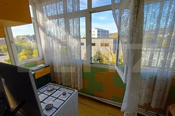 Apartament 3 camere de vanzare TARGU-JIU - Gorj anunturi imobiliare Gorj