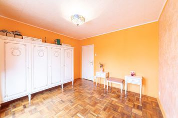 Apartament 3 camere de vanzare PODGORIA - Arad anunturi imobiliare Arad