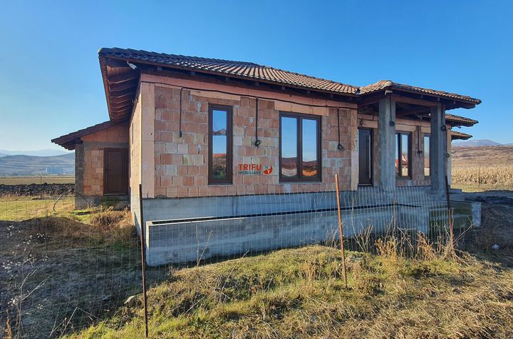 Casă - 4 camere de vanzare BUCURESTI - Bucuresti anunturi imobiliare Bucuresti