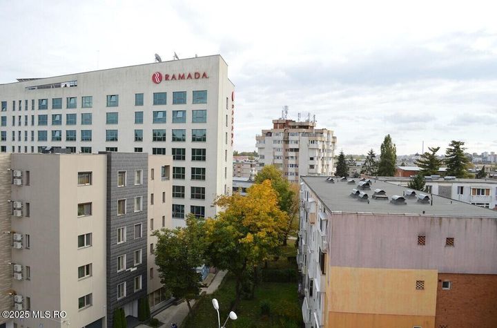 Calea Bucuresti - Ramada, apartament 2 camere, 46 mp, etaj 5 anunturi imobiliare Arges