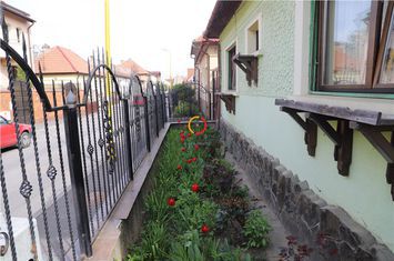 Casă - 4 camere de vanzare JUDETEAN - Brasov anunturi imobiliare Brasov