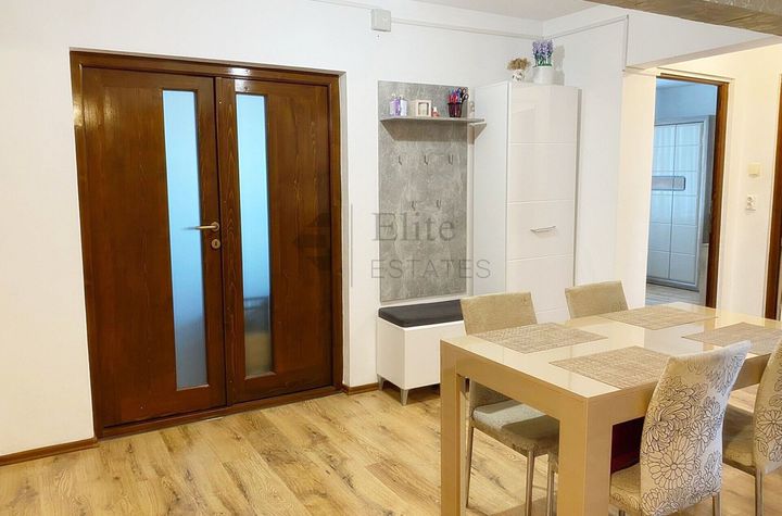 Apartament cu 3 camere de inchiriat | Zona Decebal Oradea anunturi imobiliare Bihor
