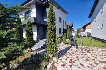 Casă - 4 camere de vanzare CENTRAL - Brasov anunturi imobiliare Brasov