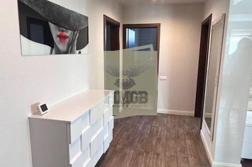 Apartament 3 camere de vanzare LAZARET - Sibiu anunturi imobiliare Sibiu