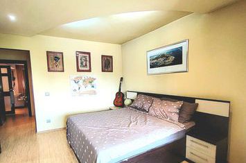 Apartament 2 camere de vanzare DEMOCRATIEI - Prahova anunturi imobiliare Prahova