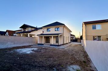 Vilă - 4 camere de vanzare SIBIU - Sibiu anunturi imobiliare Sibiu