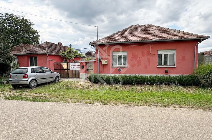 Casa de vanzare la 22 km de Oradea, Santaul Mare, Bihor anunturi imobiliare Bihor