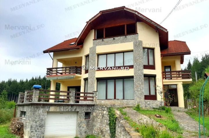 Vilă - 10 camere de vanzare SINAIA - Prahova anunturi imobiliare Prahova