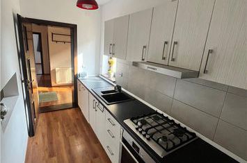 Casă - 3 camere de vanzare SANPETRU - Brasov anunturi imobiliare Brasov