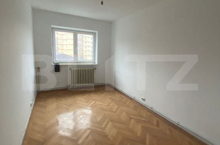 Apartament 3 camere de vanzare SUCEAVA - Suceava anunturi imobiliare Suceava