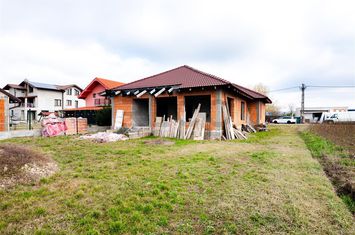 Casă - 4 camere de vanzare BIHARIA  - Bihor anunturi imobiliare Bihor