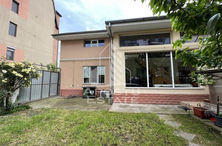 Casa individuala cu acces auto, teren 475mp, zona Fabric anunturi imobiliare Timis