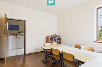 Casă  spațioasă cu 5 camere, Aradului anunturi imobiliare Timis