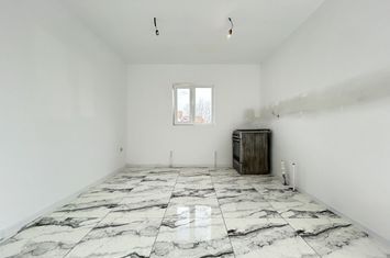 Casa din BCA c-tie 2025 – Pecineaga – apa/canalizare/curent anunturi imobiliare Constanta