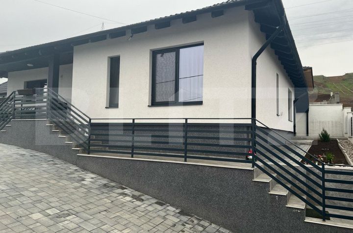 Casă - 4 camere de vanzare SANCRAIU DE MURES - Mures anunturi imobiliare Mures