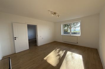 Apartament cu 2 camere in casa in Blumana, Brasov anunturi imobiliare Brasov