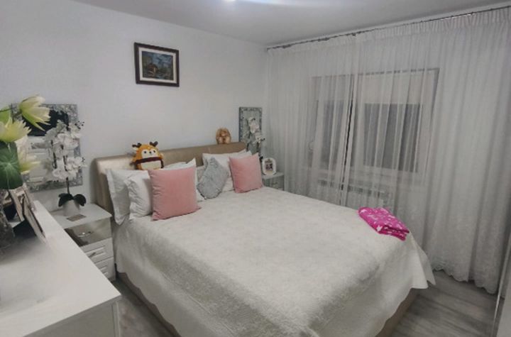 Apartament 2 camere de vanzare SIRET - Suceava anunturi imobiliare Suceava