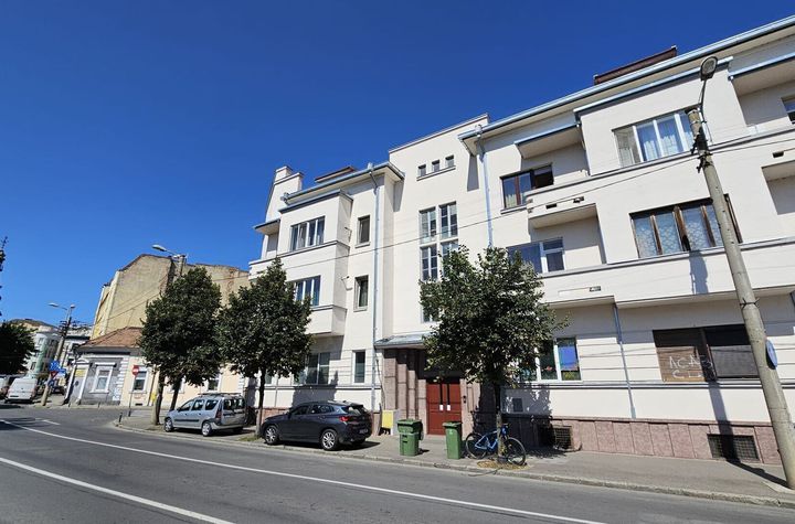 0 % comision Apartament cu 3 camere  situat pe strada Dacia-Central anunturi imobiliare Cluj