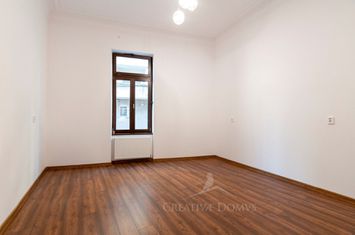 Spatiu de birouri distins, la parter - Cismigiu anunturi imobiliare Bucuresti