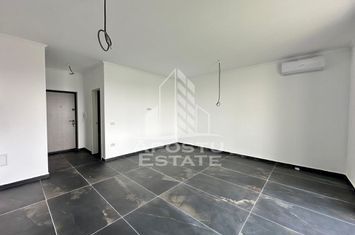 Apartament cu 1 camera tip studio, la asfalt, disponibil imediat. anunturi imobiliare Timis