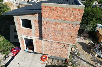 Vilă - 4 camere de vanzare IASI - Iasi anunturi imobiliare Iasi