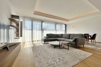Apartament 4 camere de închiriat Bucuresti - Primaverii