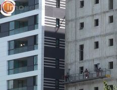 (VIDEO) Calea Călăraşilor: Vânzări puţine, preţuri mult mai mici decât în 2008