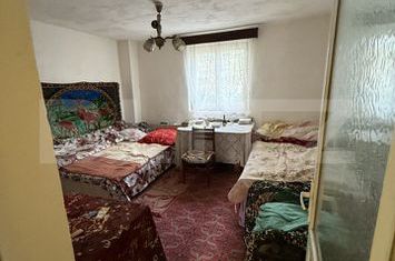 Casă - 9 camere de vanzare MORENI - Dambovita anunturi imobiliare Dambovita